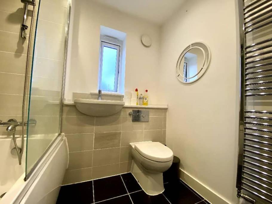 Uniquejoe Properties - 3 Bedroom Manchester Bagian luar foto
